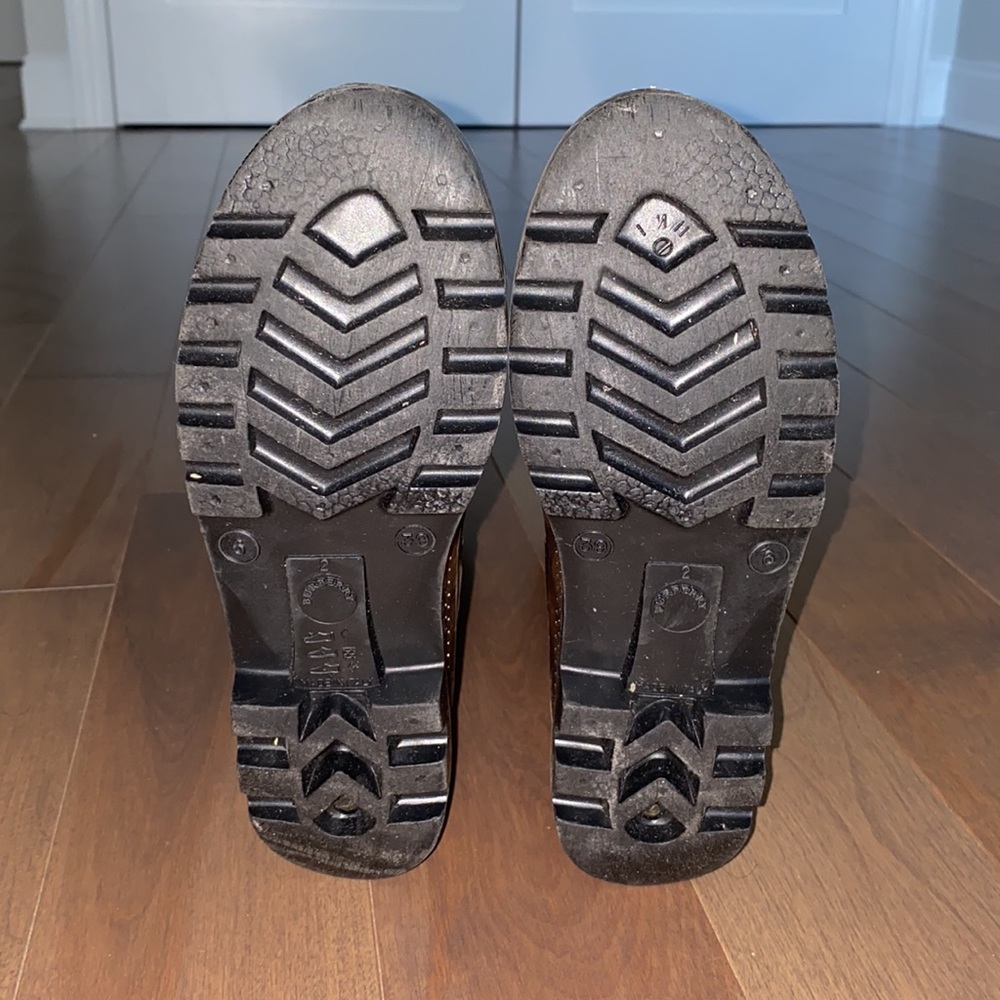 Burberry rain boots - Picture 3 of 3